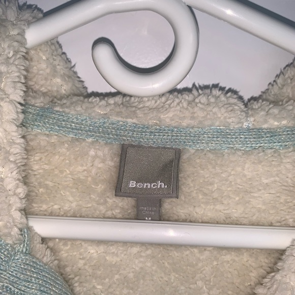 Fleece lined mint green hoodie - Picture 2 of 7